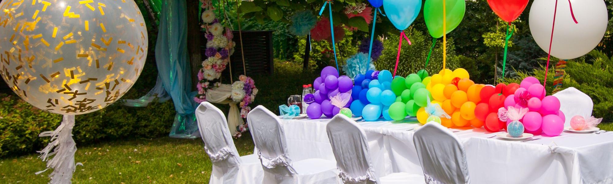 Party table balloons image