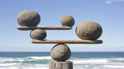 Rocks balancing